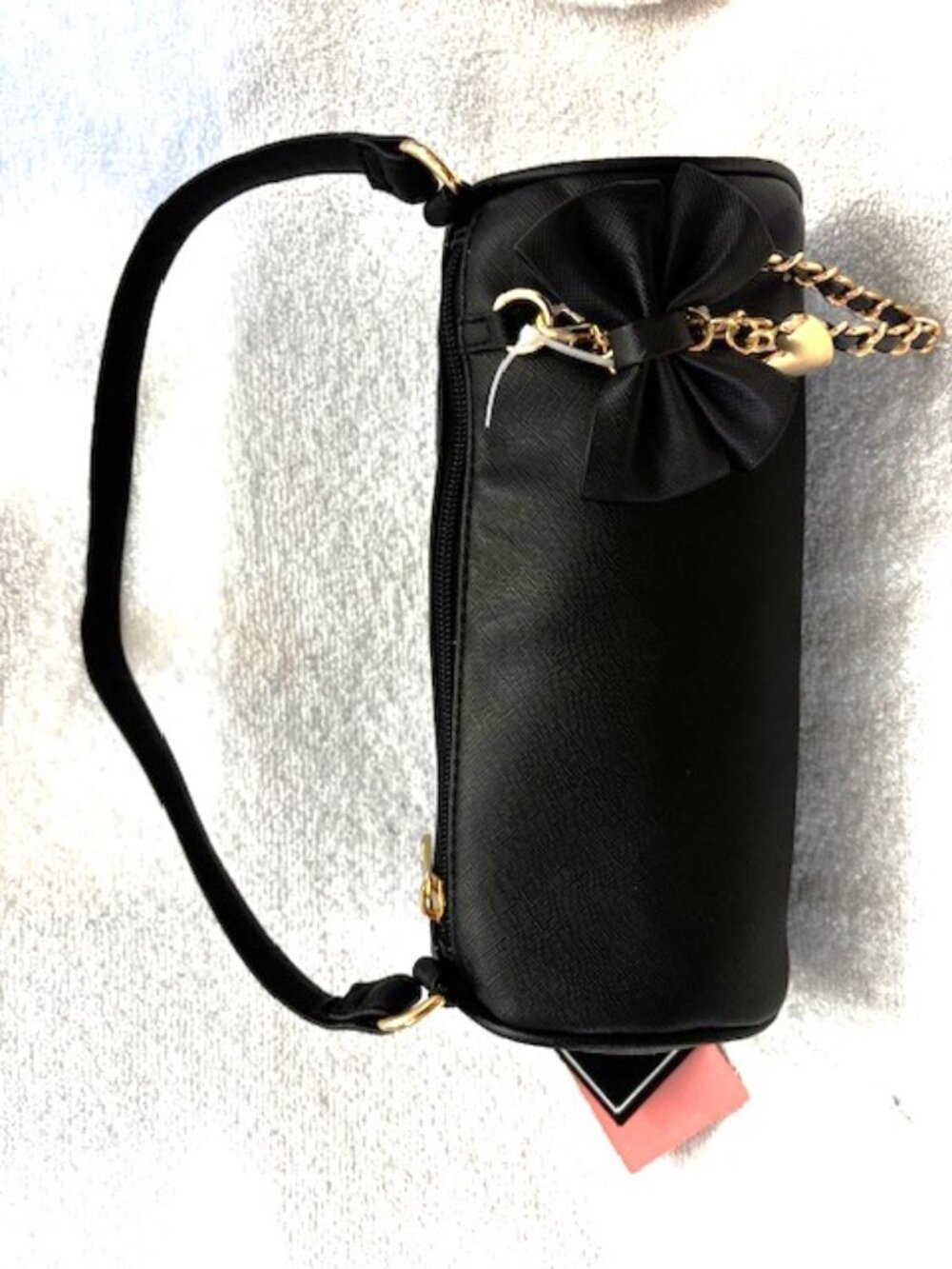 Like Dreams black barrel style shoulder bag + wristlet chain/bow bag charm NWT